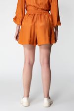 27098---Shorts-Fluido---3---Laranja---Look-1